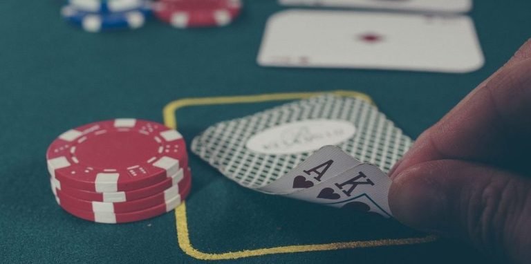 5777bet com দলের কর্মীরা বাংলাদেশের ব্যবহারকারীদের সেবায় কাজ করছেন